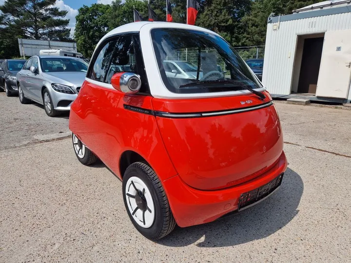 Microlino Pioneer