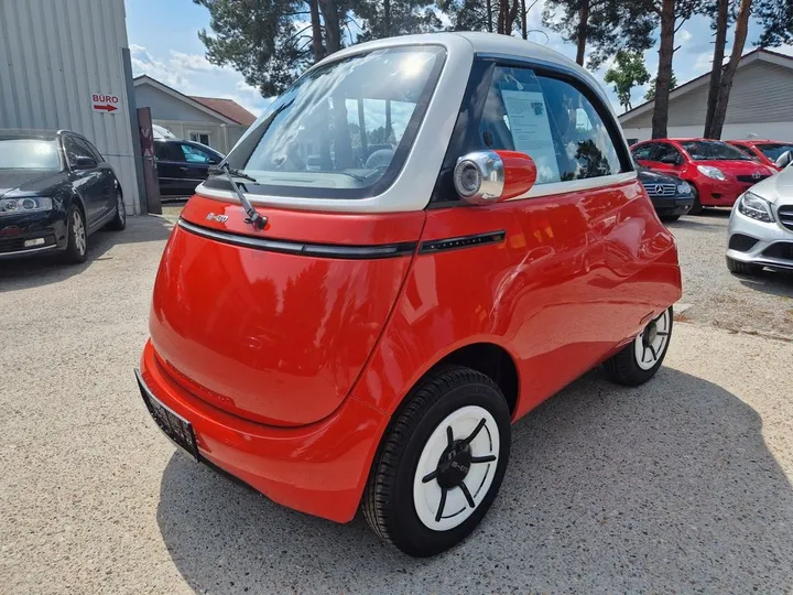 Microlino Pioneer
