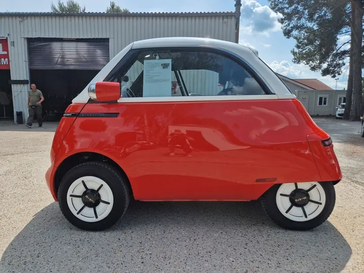 Microlino Pioneer