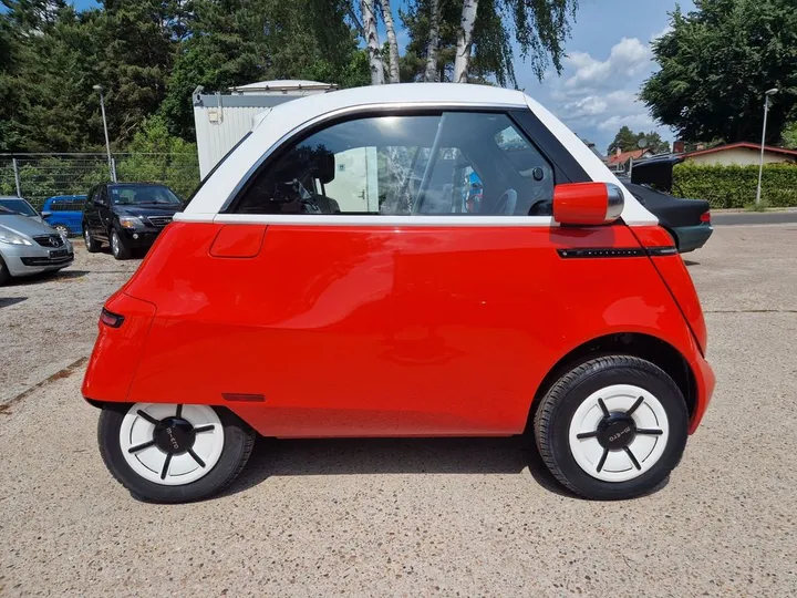 Microlino Pioneer