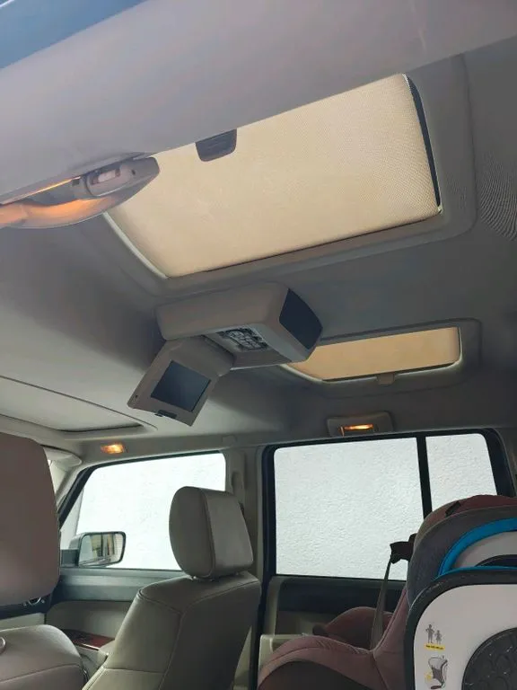 Jeep Commander
