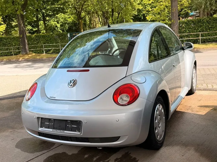 Volkswagen New Beetle