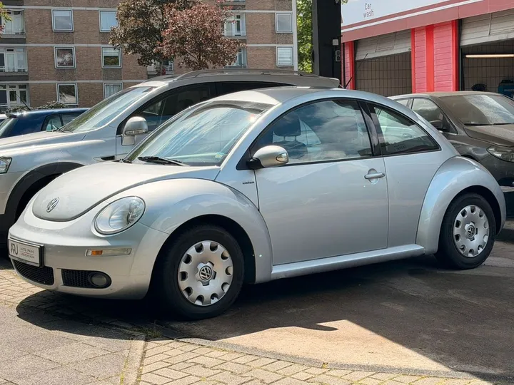 Volkswagen New Beetle