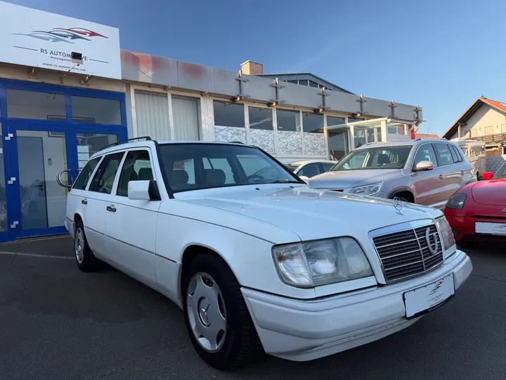 Mercedes-Benz E 280