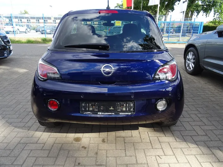Opel Adam