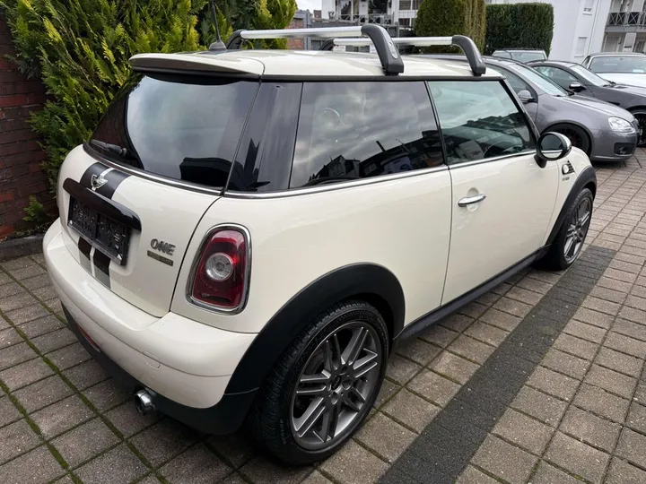 MINI ONE