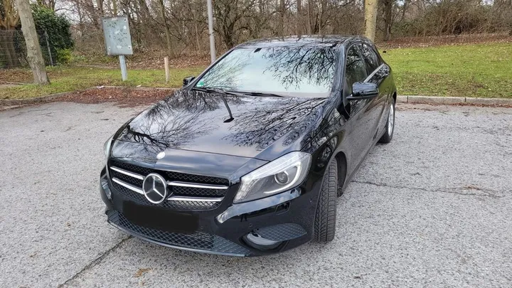 Mercedes-Benz A 180