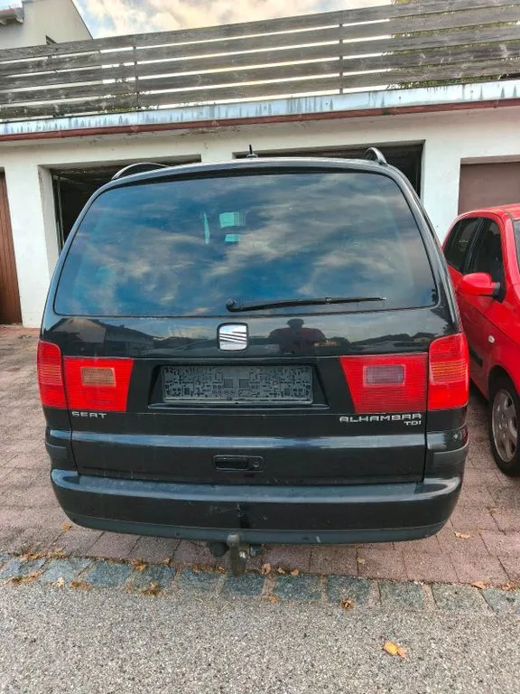 Seat Alhambra
