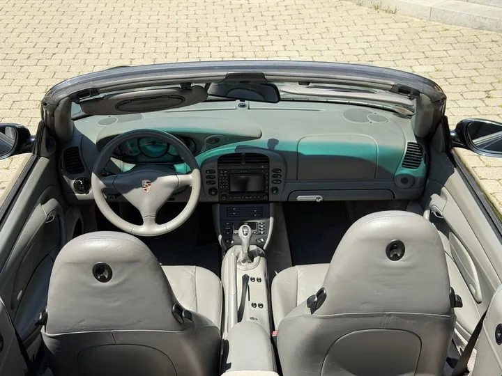 Porsche 996