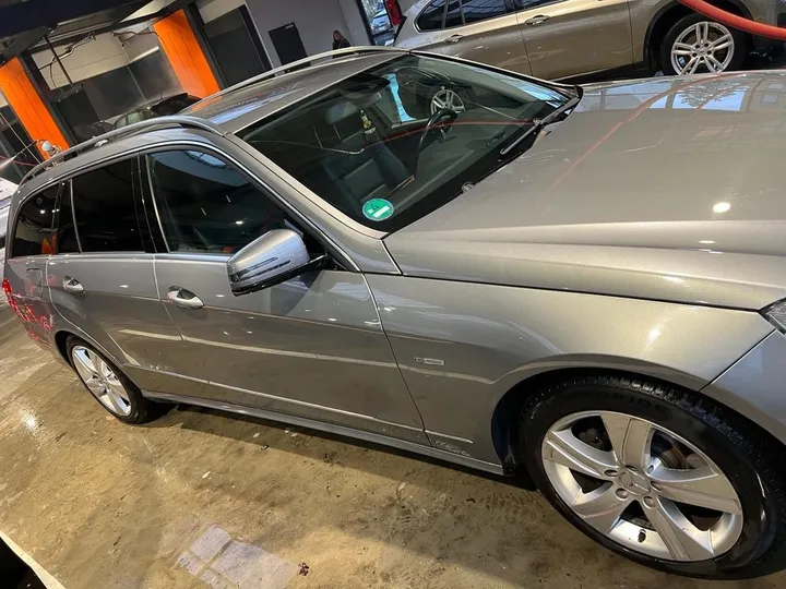 Mercedes-Benz E 250