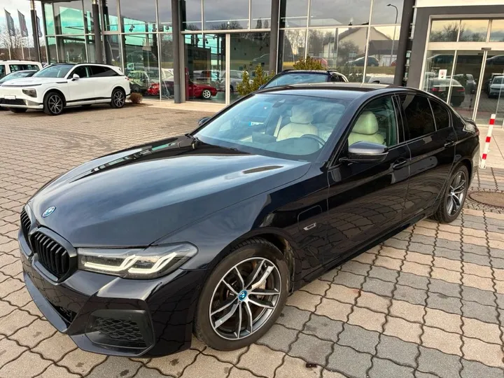 BMW 545
