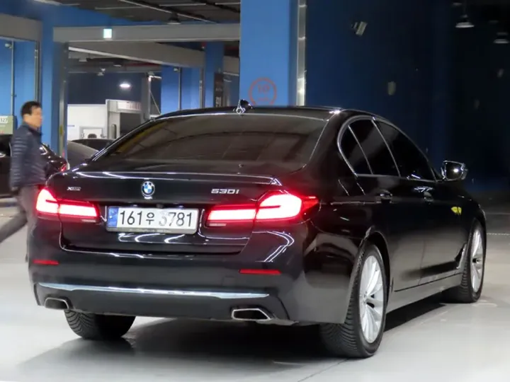 BMW 5-Series