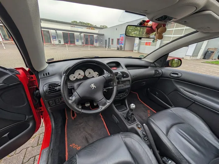 Peugeot 206