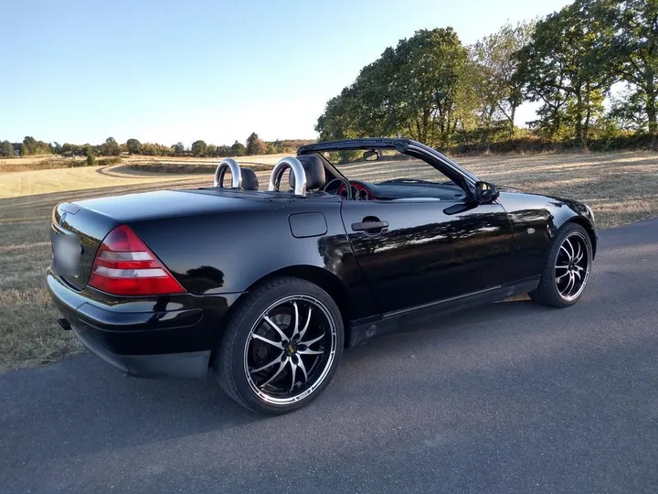 Mercedes-Benz SLK 200