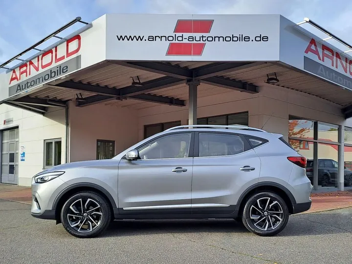 MG ZS