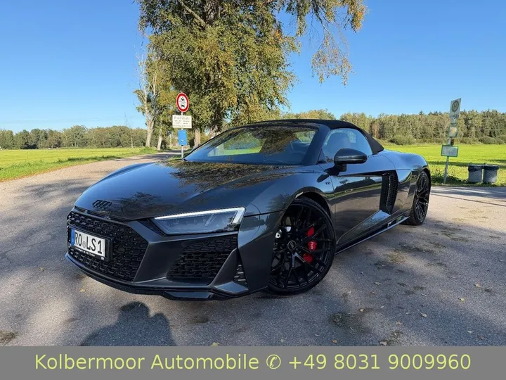 Audi R8