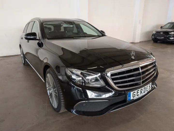 Mercedes-Benz E 400