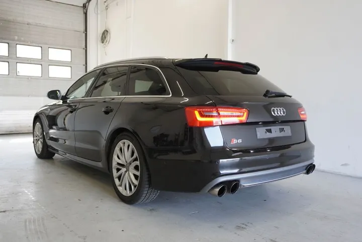 Audi S6