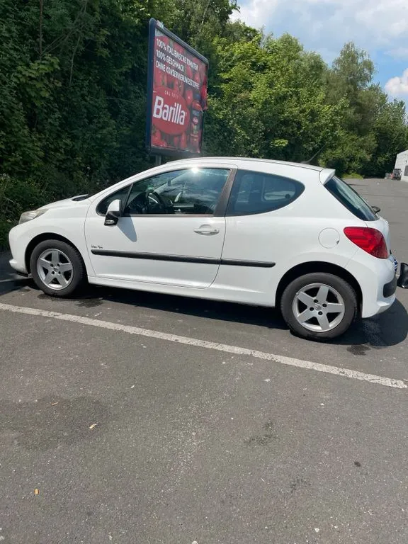 Peugeot 207
