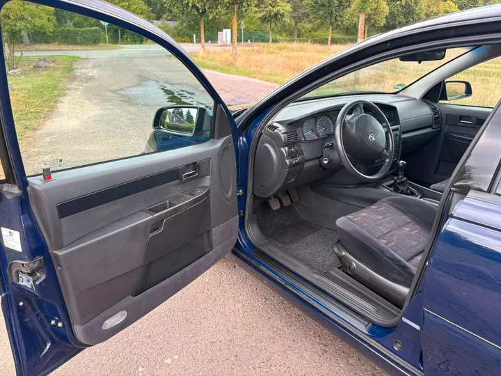 Opel Omega
