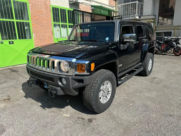 Hummer H3