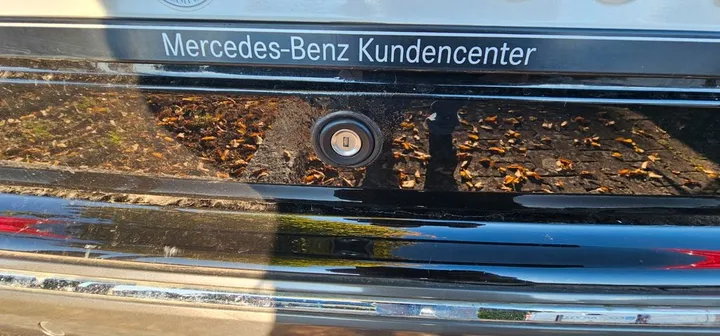 Mercedes-Benz E 320