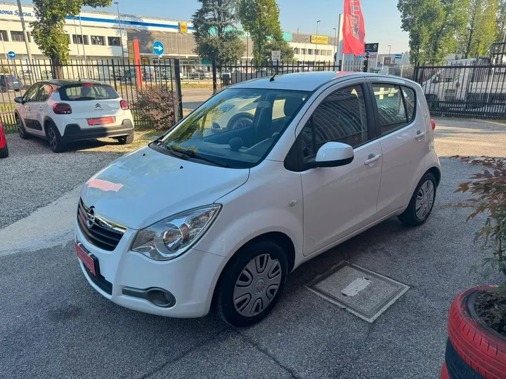 Opel Agila