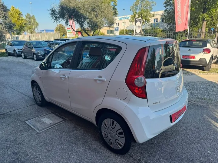 Opel Agila