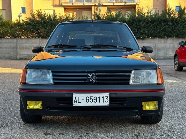 Peugeot 205