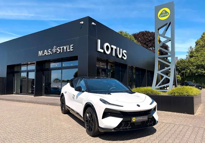 Lotus Eletre