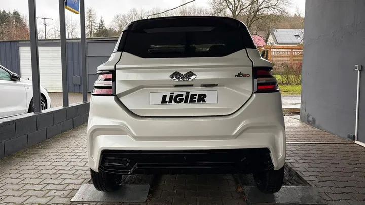 Ligier JS 50