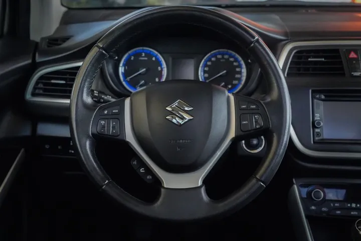 Suzuki SX4