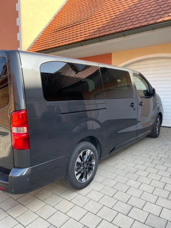 Opel Zafira Life