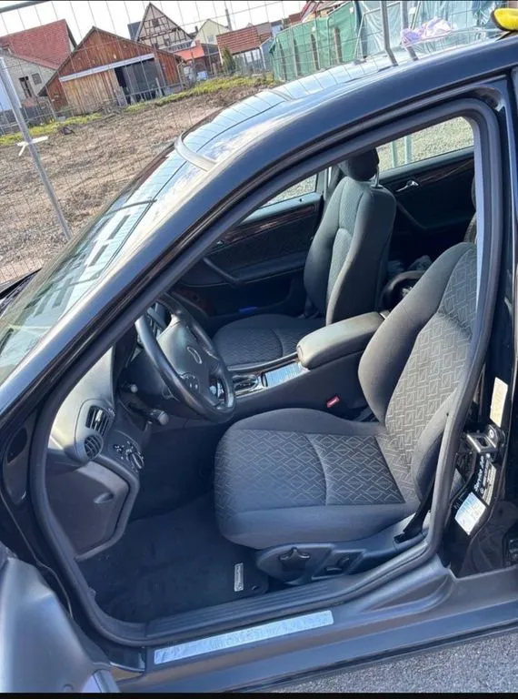 Mercedes-Benz C 200