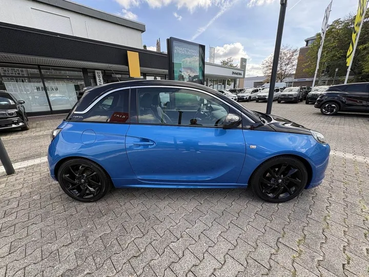 Opel Adam