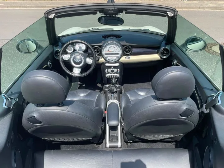 MINI Cooper Cabrio