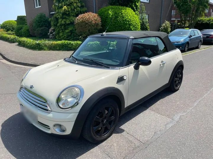 MINI Cooper Cabrio