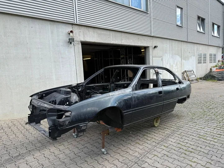 Opel Omega