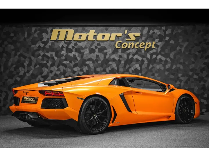 Lamborghini Aventador
