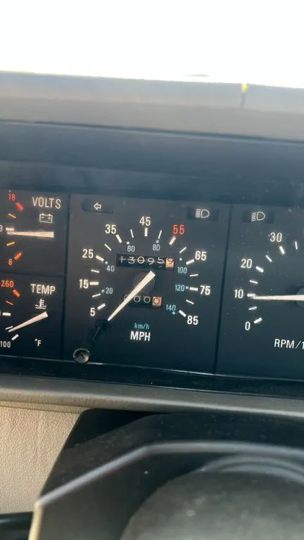 DeLorean DMC-12