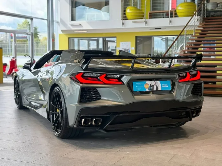 Corvette C8