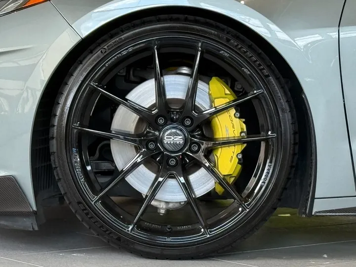 Corvette C8