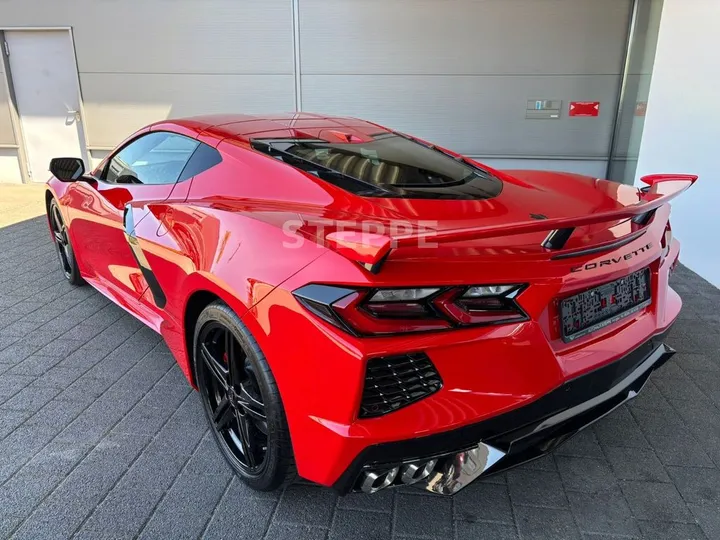Corvette C8