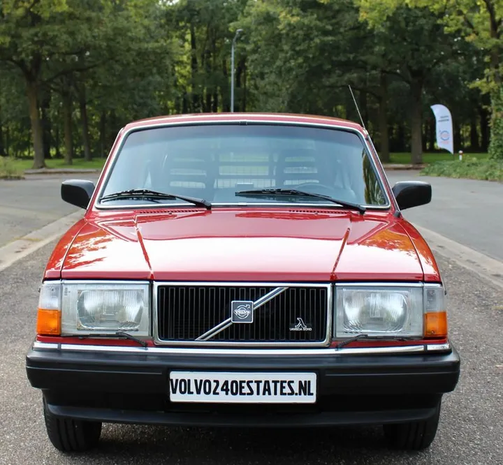 Volvo 240