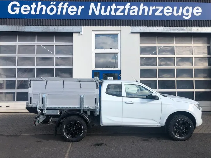 Isuzu D-Max