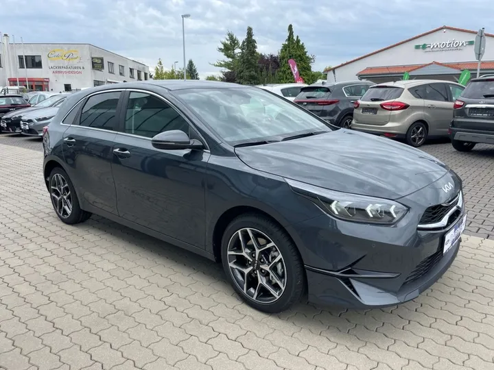 Kia cee'd / Ceed