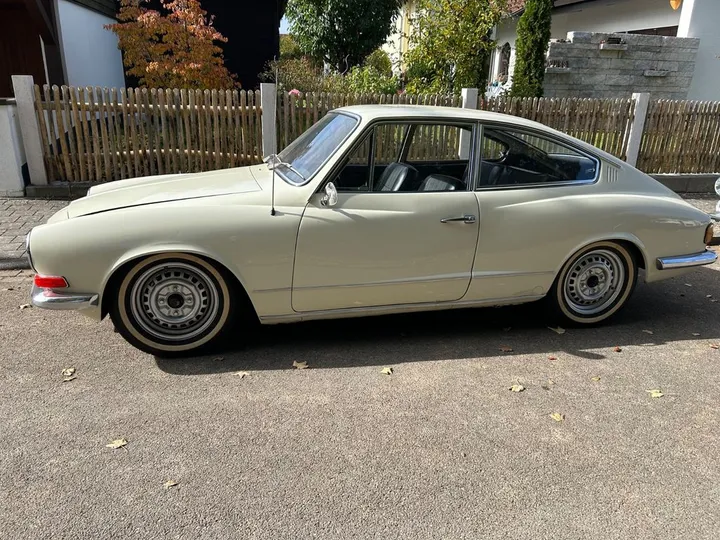 Volkswagen Karmann Ghia