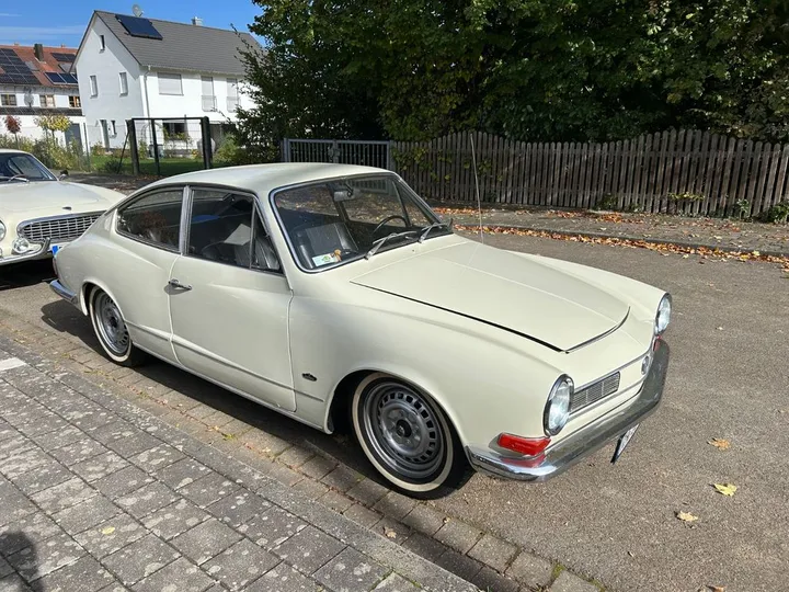 Volkswagen Karmann Ghia