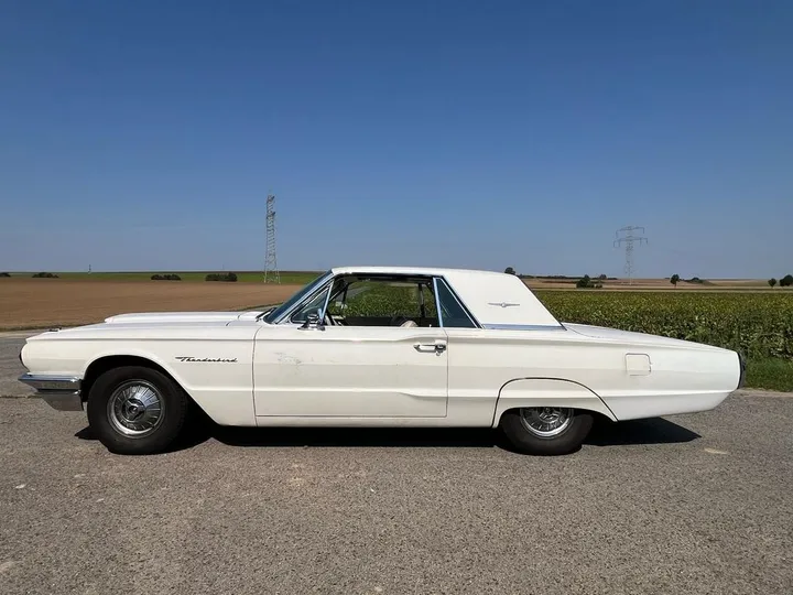 Ford Thunderbird