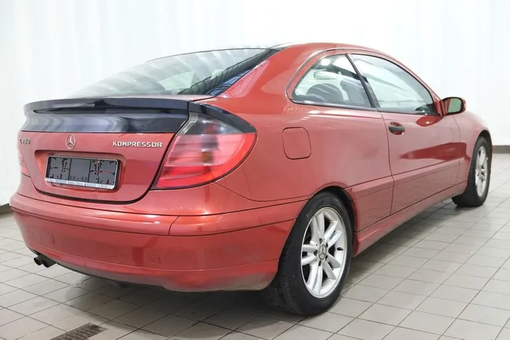 Mercedes-Benz C 180
